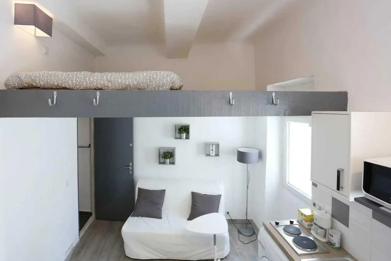 Apartment Gregbnb - Studio Terrasse - Parking Inclus - Climatise - 15Min Gare Toulon France