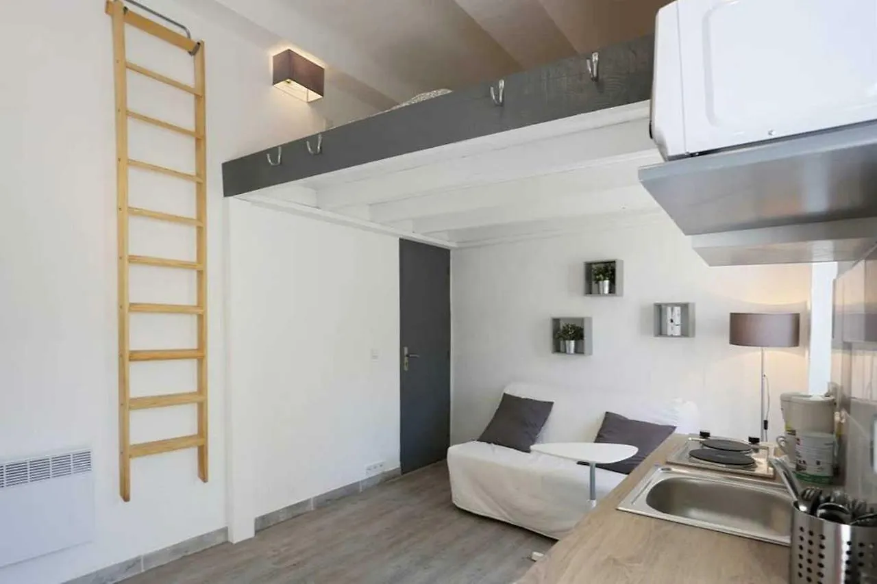 Apartment Gregbnb - Studio Terrasse - Parking Inclus - Climatise - 15Min Gare Toulon