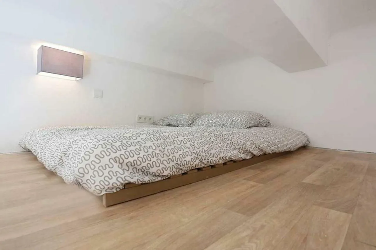 Gregbnb - Studio Terrasse - Parking Inclus - Climatise - 15Min Gare Toulon Apartment